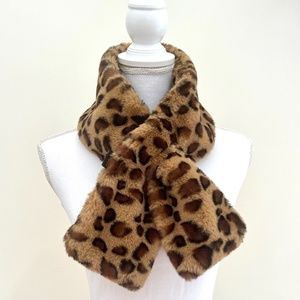 Acrylic Animal Print Scarf